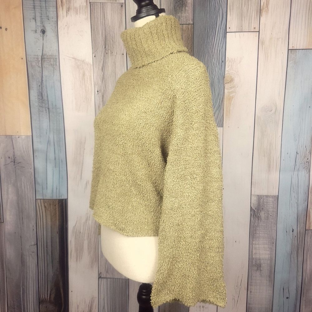 Urban Outfitters Fuzzy Plush Turtleneck Sweater Bell Sleeves Olive Green Size XS - Picture 3 of 8